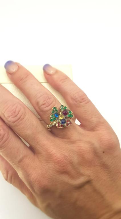 Anello trifoglio