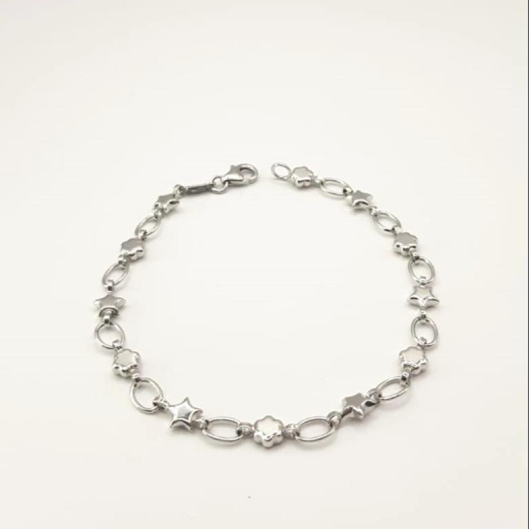 Bracciale con stelle e fiori