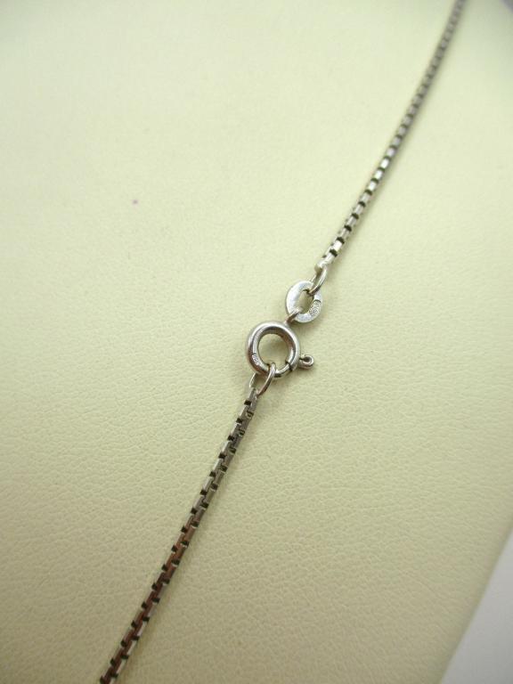 Collana con maglia veneziana in oro bianco